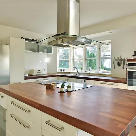 Four-bedroom Holiday In Vakantiehuis Egå